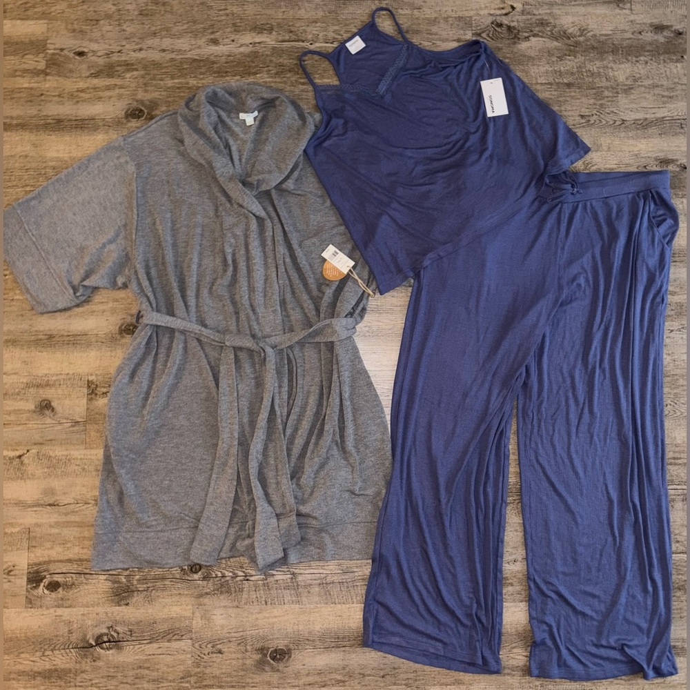 Kohls Sonoma gray robe & pajama set